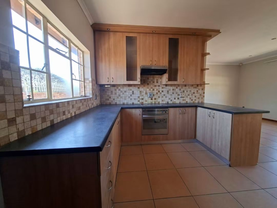 2 Bedroom Property for Sale in Rhodesdene Northern Cape